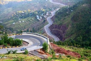 Driving-on-Hills-Dos-and-Donts