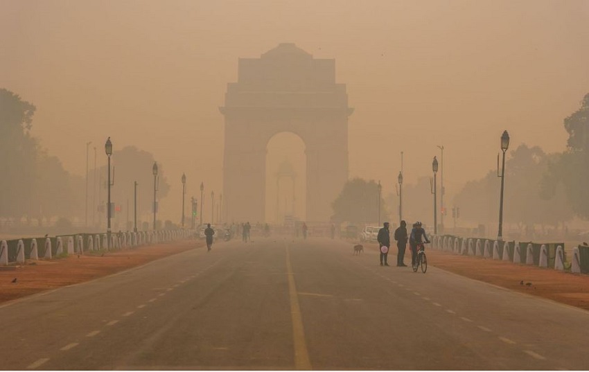दिल्ली में न्यूनतम तापमान 12.8 डिग्री सेल्सियस दर्ज किया गया, वायु गुणवत्ता ‘बहुत खराब’ श्रेणी में