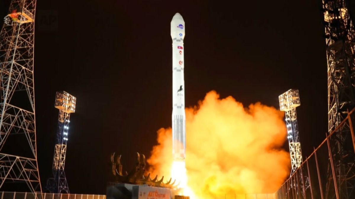 द. कोरिया ने अपने जासूसी उपग्रह का प्रक्षेपण स्थगित किया