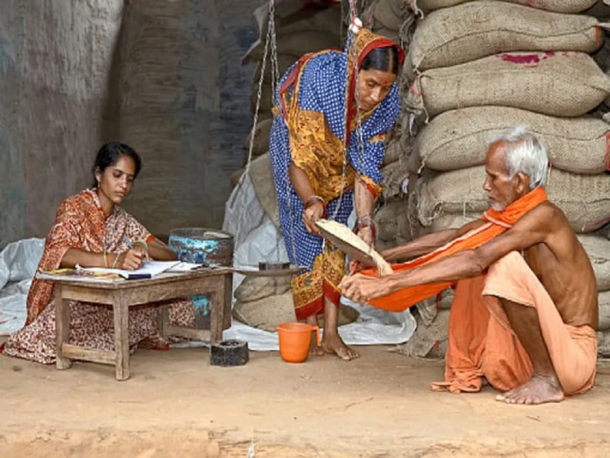 मुफ्त राशन योजना का विस्तार करने संबंधी सरकार का कदम आर्थिक संकट का संकेत: कांग्रेस