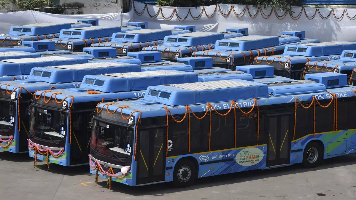 दिल्ली परिवहन निगम के बेड़े में शामिल होंगी 200 नये इलेक्ट्रिक बसें