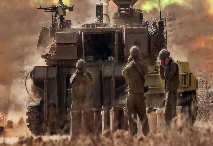 इजराइल सेना दक्षिण गाजा की ओर बढ़ी, इलाकों को खाली करने का दिया आदेश