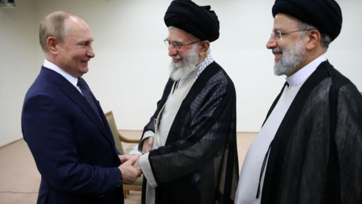 फारस की खाड़ी के विवादित द्वीपों पर बयान को लेकर ईरान ने रूसी दूत को तलब किया