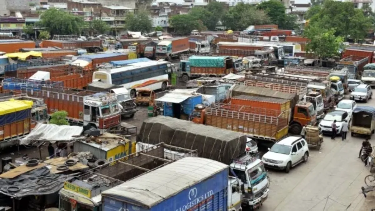 प्रमुख आठ शहरों में औद्योगिक और लॉजिस्टिक क्षेत्र की मांग 2023 में रिकॉर्ड 3.88 करोड़ वर्ग फुट पर