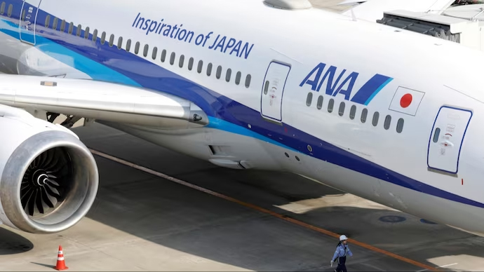 जापान: कॉकपिट की खिड़की में दरार आने के बाद विमान वापस हवाई अड्डे पर लौटा