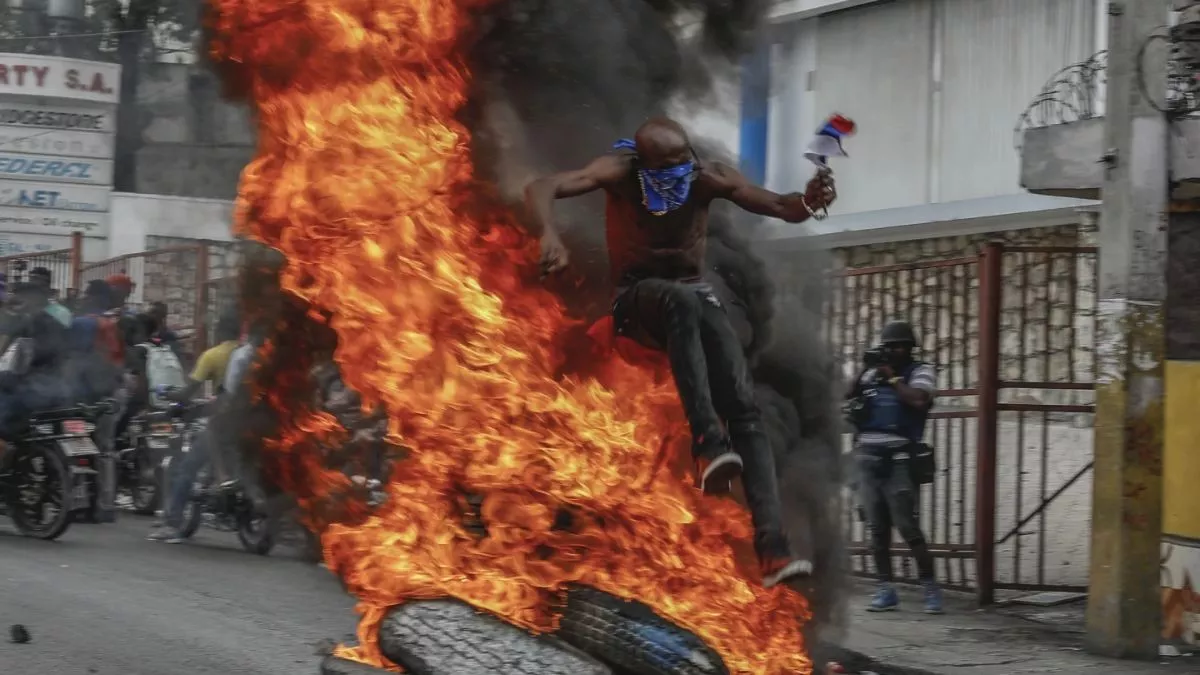 प्रधानमंत्री के इस्तीफे की मांग को लेकर पूरे हैती में विरोध प्रदर्शन