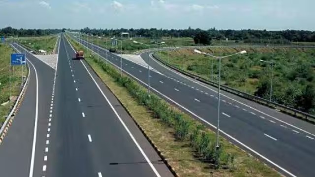 भारत ने पिछले साढ़े नौ साल में कुल 92,000 किलोमीटर राष्ट्रीय राजमार्ग बनाए: जैन