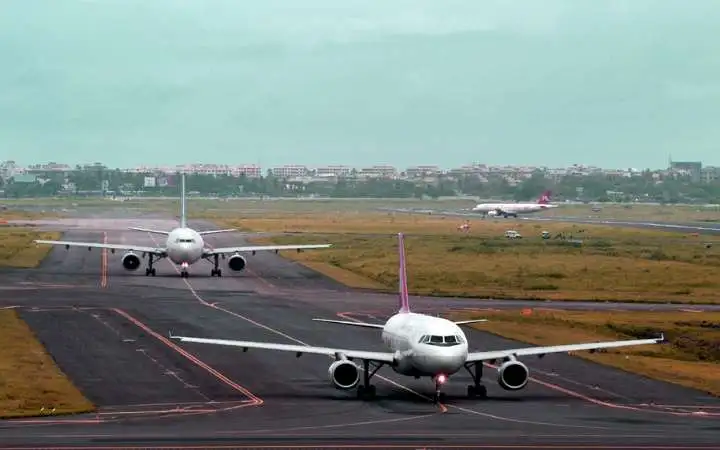 उप्र में एक-दो माह में पांच और हवाई अड्डे चालू होंगे, जेवर से उड़ान इस साल के अंत तक: सिंधिया