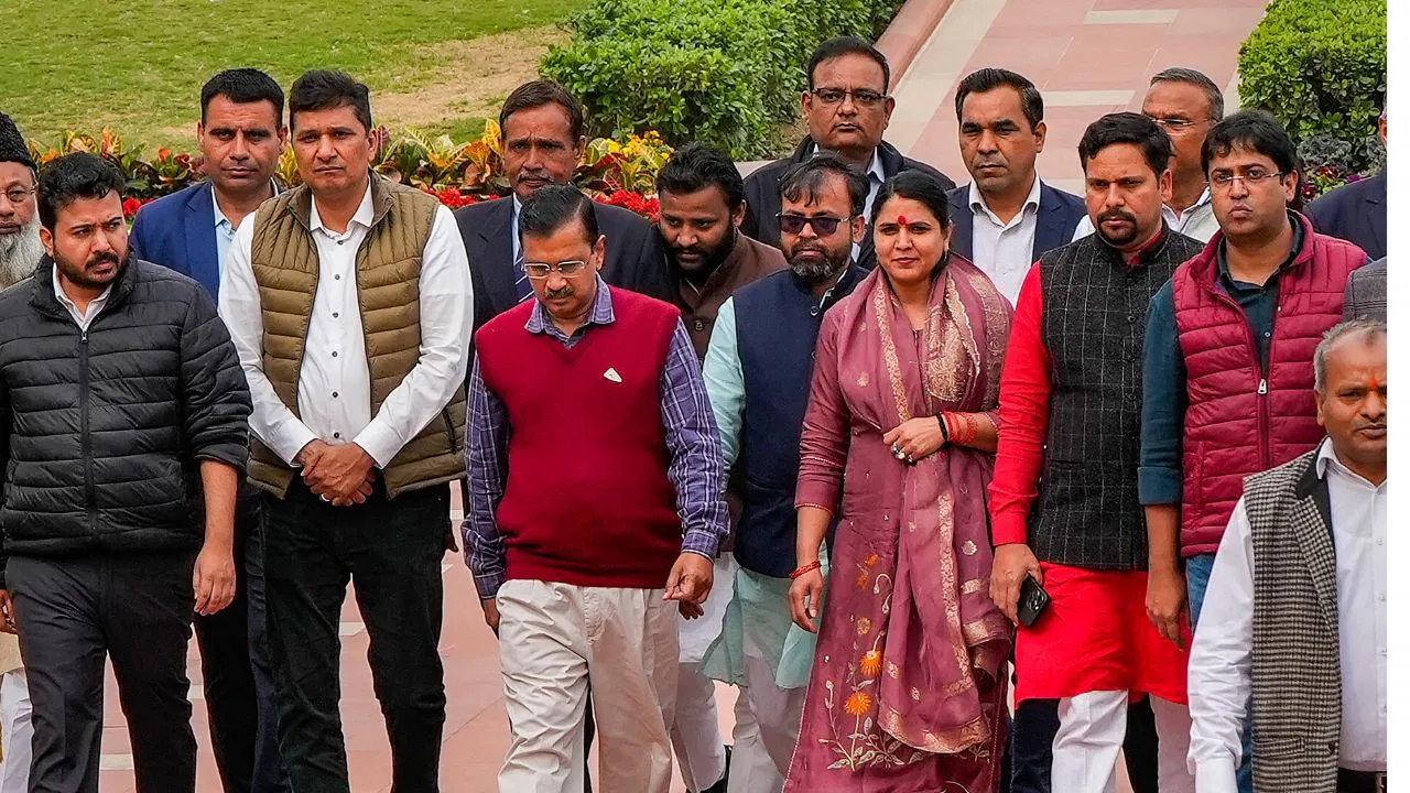 arvind-kejriwal-in-rajghat