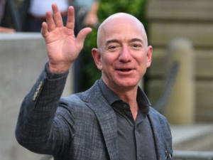 skynews-jeff-bezos-amazon5437859_1707629047