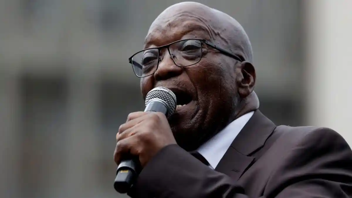 निर्वाचन आयोग ने दक्षिण अफ्रीका के पूर्व नेता जैकब जुमा के चुनाव में भाग लेने पर रोक लगाई