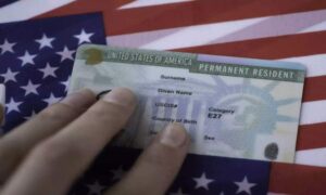 1475647-green-card-in-america