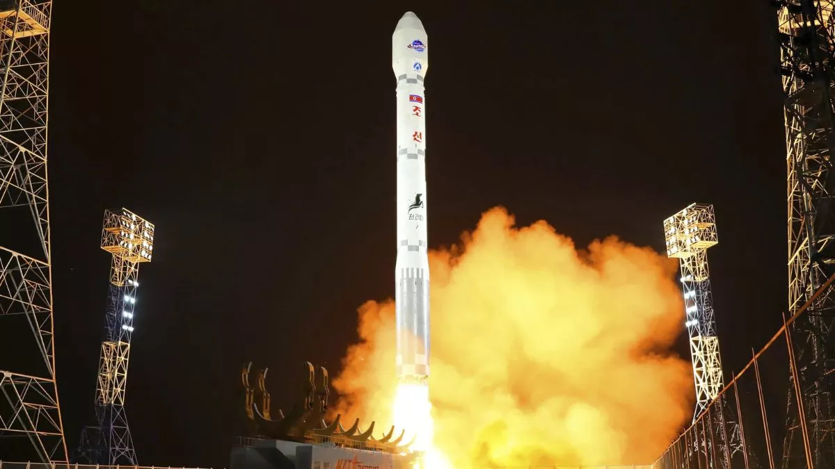 उत्तर कोरिया ने समुद्र में दागी बैलिस्टिक मिसाइल : दक्षिण कोरिया
