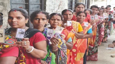 असम में पहले चरण के मतदान में महिला मतदाताओं ने बढ़-चढ़कर लिया हिस्सा