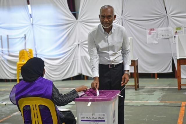मालदीव की संसद के लिए मतदान शुरू, भारत और चीन की करीबी नजर