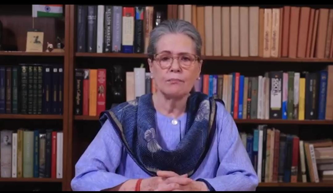 कांग्रेस की ‘महालक्ष्मी’ योजना से महिलाओं की जिंदगी बदलने में मदद मिलेगी: सोनिया