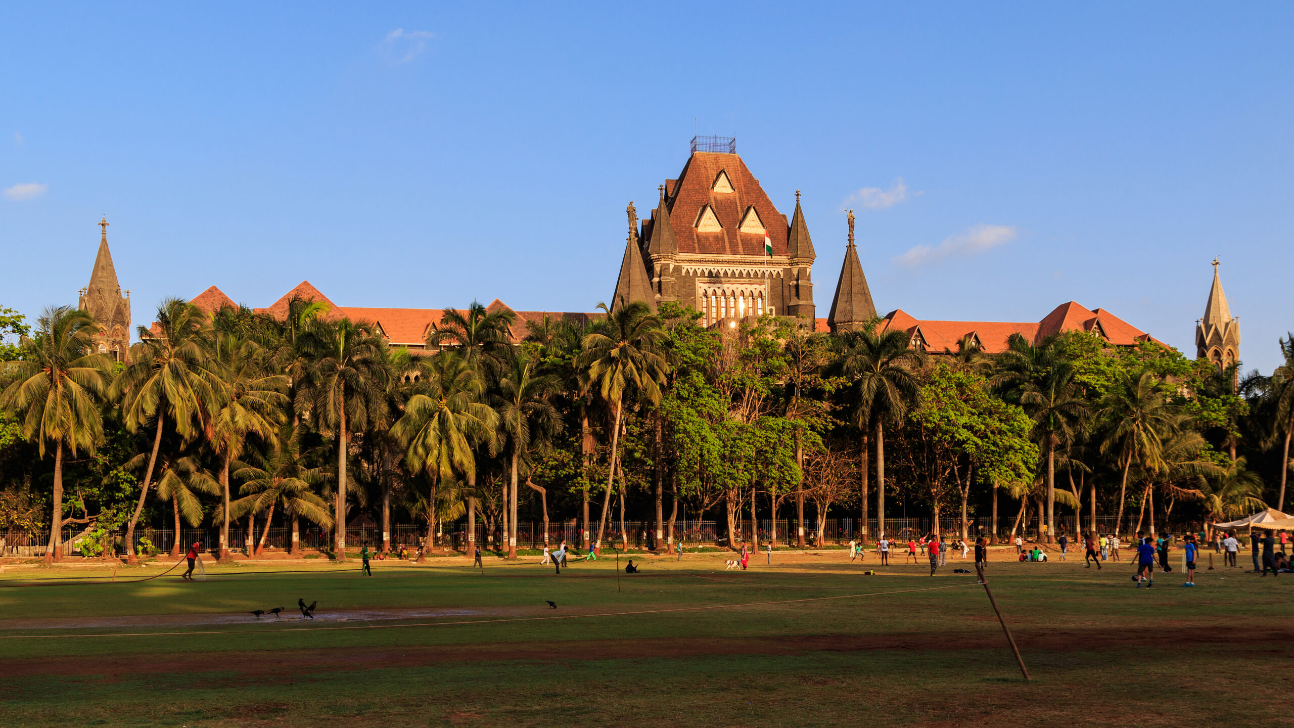 न्यायालय ने महाराष्ट्र सरकार से बंबई उच्च न्यायालय भवन का तत्काल सुरक्षा ऑडिट कराने को कहा