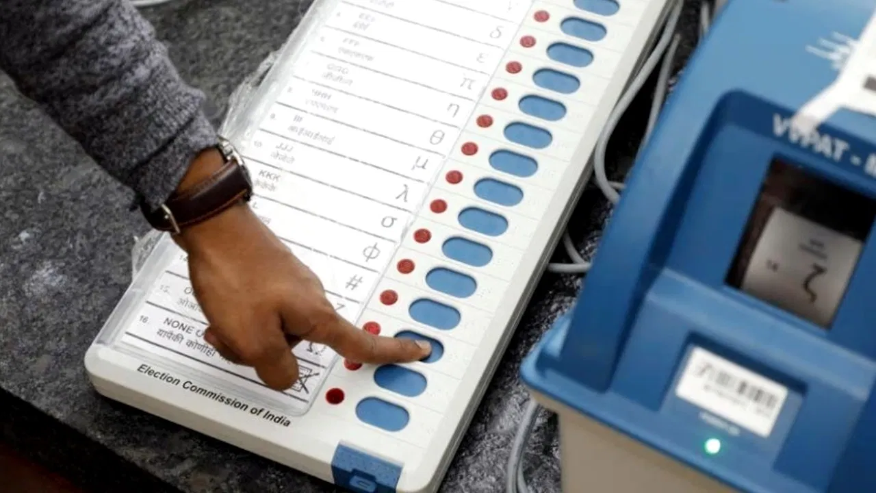 असम में लोकसभा चुनाव के तीसरे और अंतिम चरण में चार सीटों के लिए मतदान जारी