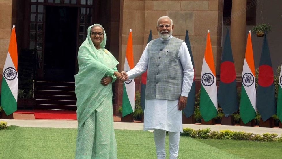 प्रधानमंत्री मोदी ने बांग्लादेश की प्रधानमंत्री हसीना के साथ वार्ता की