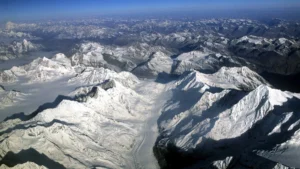 bacteria-in-tibet-glacier-getty-1