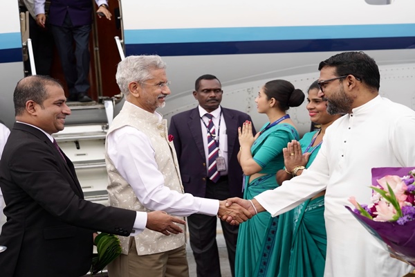 विदेश मंत्री एस जयशंकर श्रीलंका पहुंचे, शीर्ष नेतृत्व से करेंगे मुलाकात