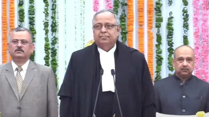 विद्युत रंजन सारंगी ने झारखंड उच्च न्यायालय के नए मुख्य न्यायाधीश के तौर पर शपथ ली