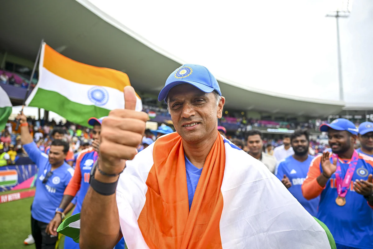 द्रविड़ ने खुलासा किया, एकदिवसीय विश्व कप हार के बाद रोहित ने कैसे उन्हें पद छोड़ने से रोका
