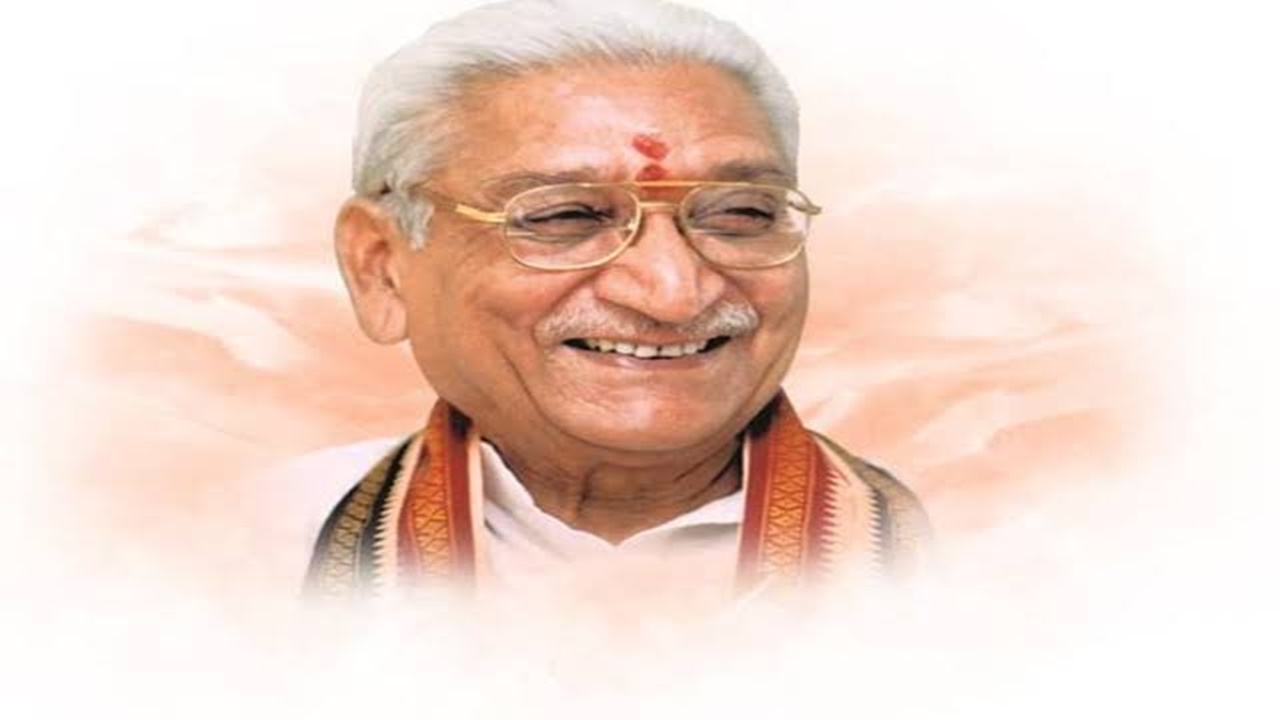 अशोक सिंघल की जयंती पर मुख्यमंत्री योगी आदित्यनाथ समेत कई नेताओं ने श्रद्धांजलि दी