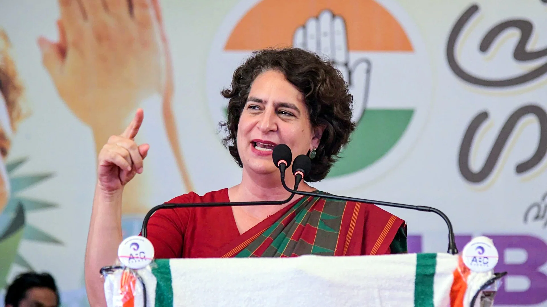 love-peace-brotherhood-dont-suit-bjp-because-priyanka-gandhi-vadra-in-wayanad_864f3f330f451ac6d3a3d26641210a78