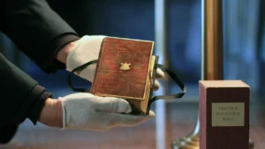 Trump-will-haveBible-given-to-him-by-his-mother-with-him-during-oath-ceremony_V_jpg--1280x720-4g