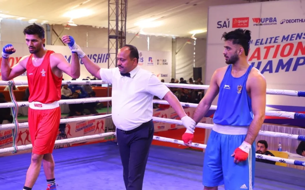 lakshya-chahar-leads-services-charge-on-day-3-of-mens-boxing-nationals-in-hindi