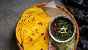 sarson-ka-saag-makke-ki-roti-recipe