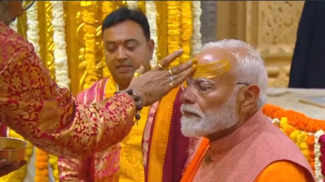 pm-modi-in-somnath-temple