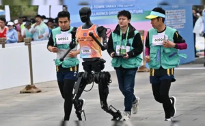 kmpohs6_robot_625x300_19_April_25