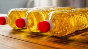 vegitable-oil-freepik-1747212786