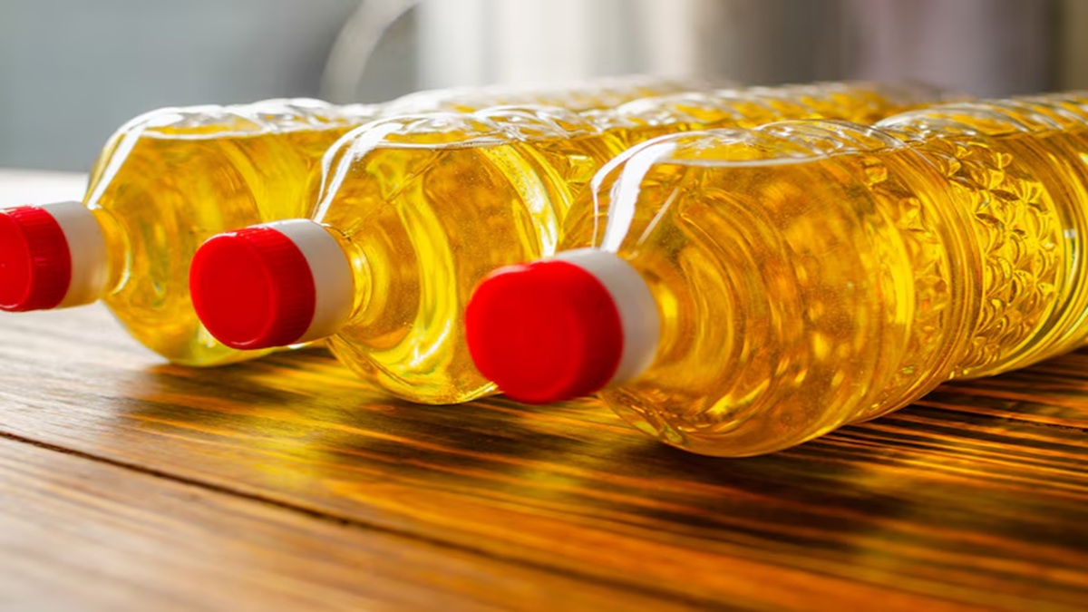vegitable-oil-freepik-1747212786