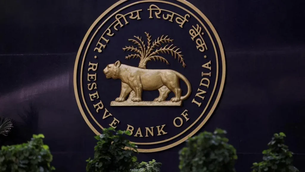 2025-04-04T033345Z_1697631549_RC2V80AOSTAA_RTRMADP_3_INDIA-CENBANK-LIQUIDITY