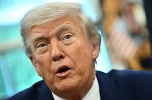 2025_8image_11_59_585602454trump