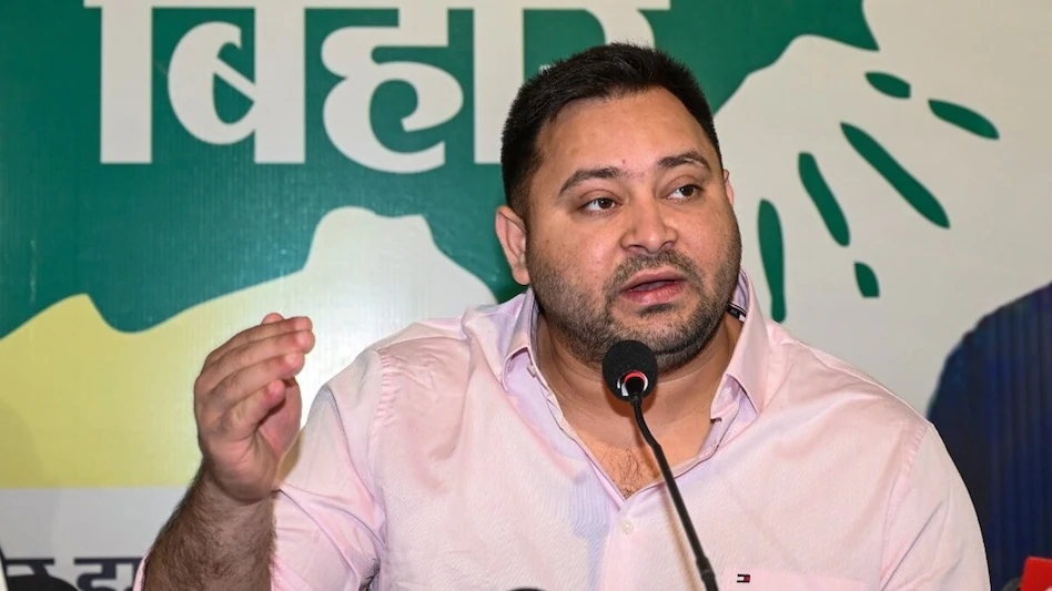 6874bad5c4f00-tejashwi-vijay-sinha-tender-scam-132639461-16x9