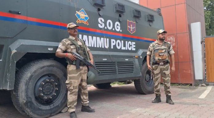 security-is-tight-in-jammu-ahead