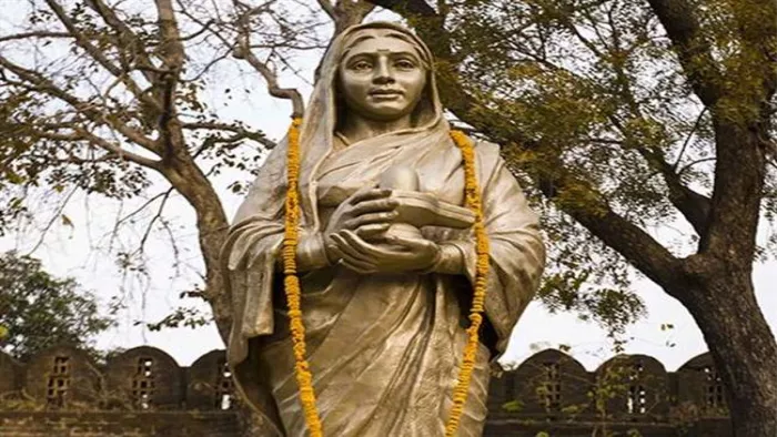30_05_2022-maharani_ahilyabai_22758918_m