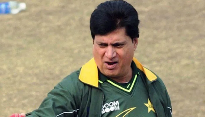 454263_6840841_mohsin-khan_updates