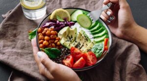 healthy-pregnancy-lunches-quinoa-bowl-2160x1200