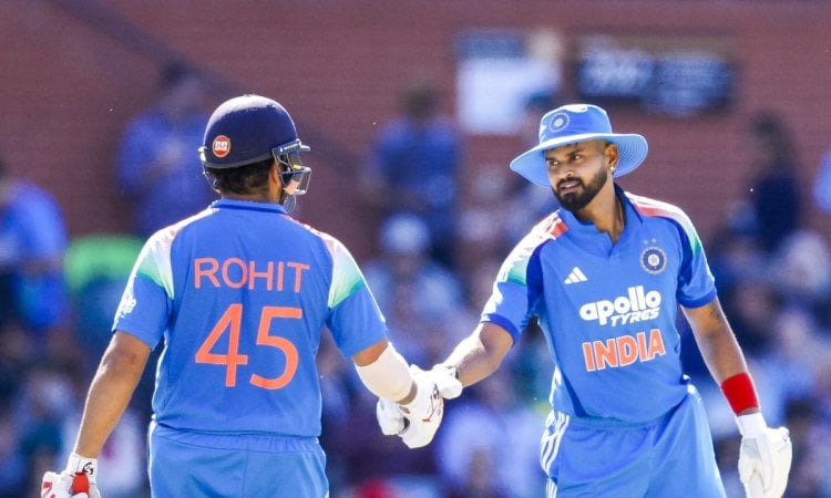 image-of-rohit-iyer-scored-half-centuries-australia-has-a-target-of-265-runs-to-win-lg
