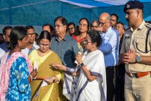 mamta_banerjee_flood_victim