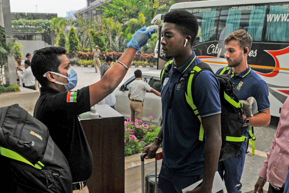 south-african-team-arrival-kolkata-1584368385