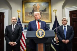 03trump-header-lphq-articleLarge