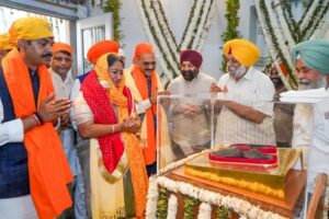 768-512-25339299-thumbnail-16x9-cm