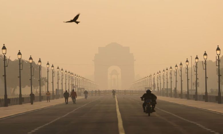GRAP-IV-Curbs-Shifted-to-GRAP-III-as-Delhi-AQI-Worsens-780x470