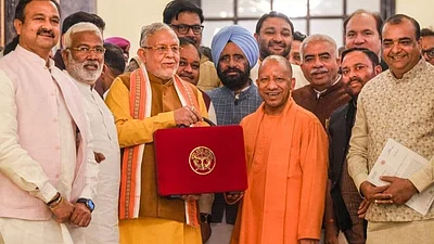 navjivanindia_2025-02-20_vf4np5ig_UP-Budget1